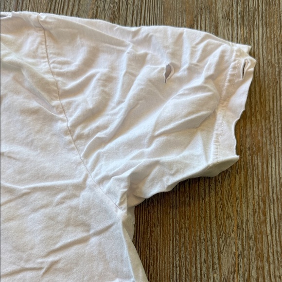 Lulu Simon Studio White distressed Graphic T-Shirt with 'UNSUBSCRIBE' Print L - Picture 4 of 12